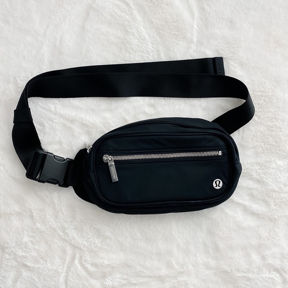 lululemon athletica Bags Lululemon Wanderlust Belt Bag Poshmark